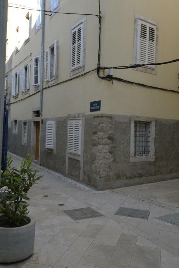 Apartments And Rooms Oliva Cres Kültér fotó