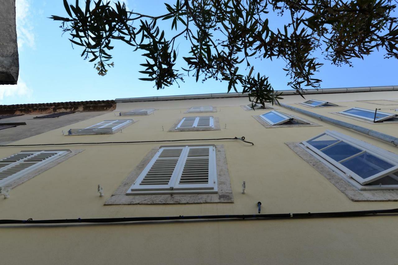Apartments And Rooms Oliva Cres Kültér fotó